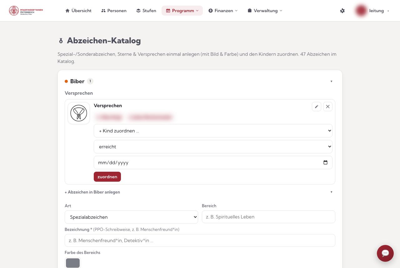 Der Abzeichen-Katalog: je Stufe Abzeichen mit Bild anlegen und Kindern zuordnen (Namen unkenntlich gemacht)